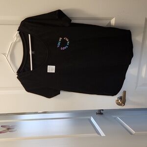 Old Navy black  T-SHIRT with graphic on front and back size medium